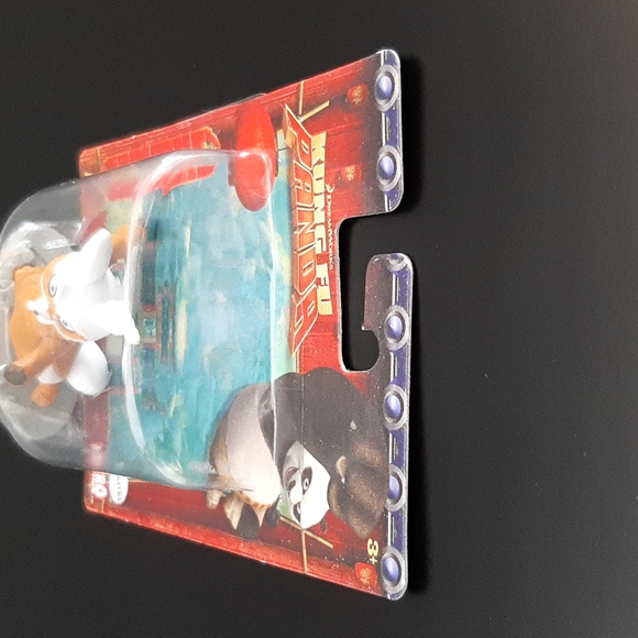 Kung Fu Panda Master Shifu Mattel Micro Collection Figure 1.75" - Picture 3 of 7